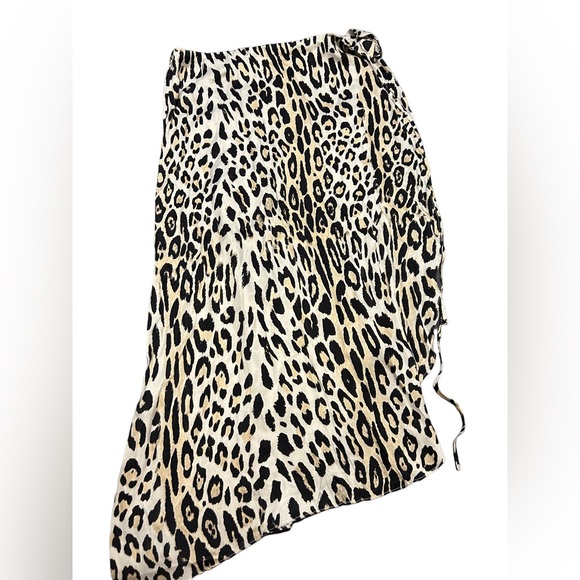 NBD Animal Print Wrap Skirt Multi
Colored Size small - Picture 2 of 7